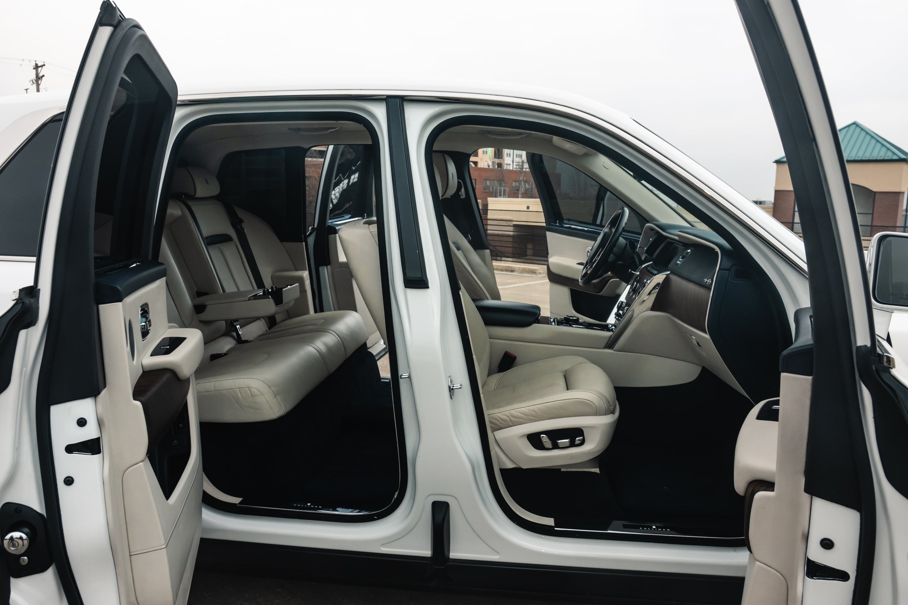 2021 Rolls-Royce Cullinan - Photo 18