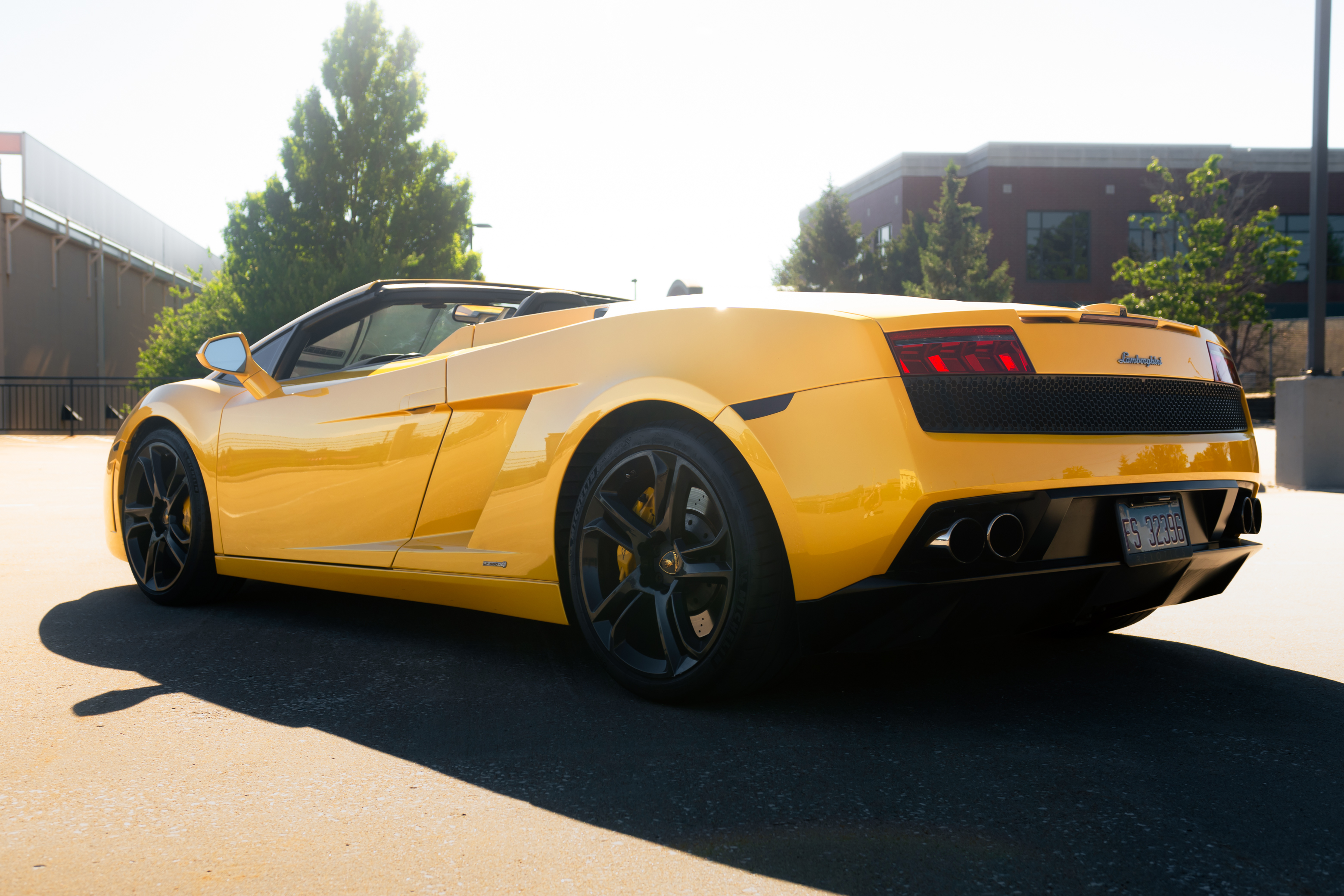 552 Horsepower. V10. All-Wheel Grip.