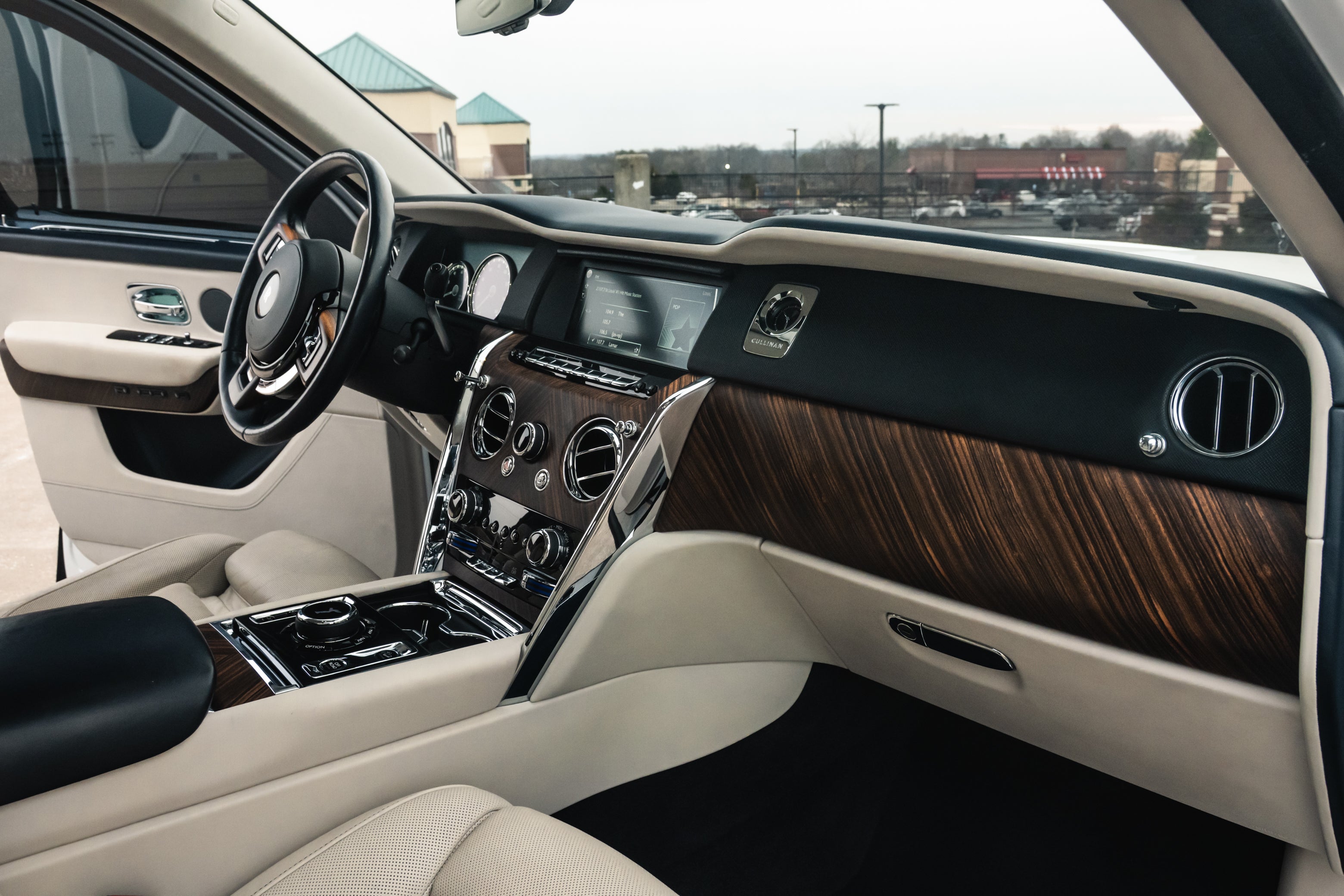 2021 Rolls-Royce Cullinan - Photo 21