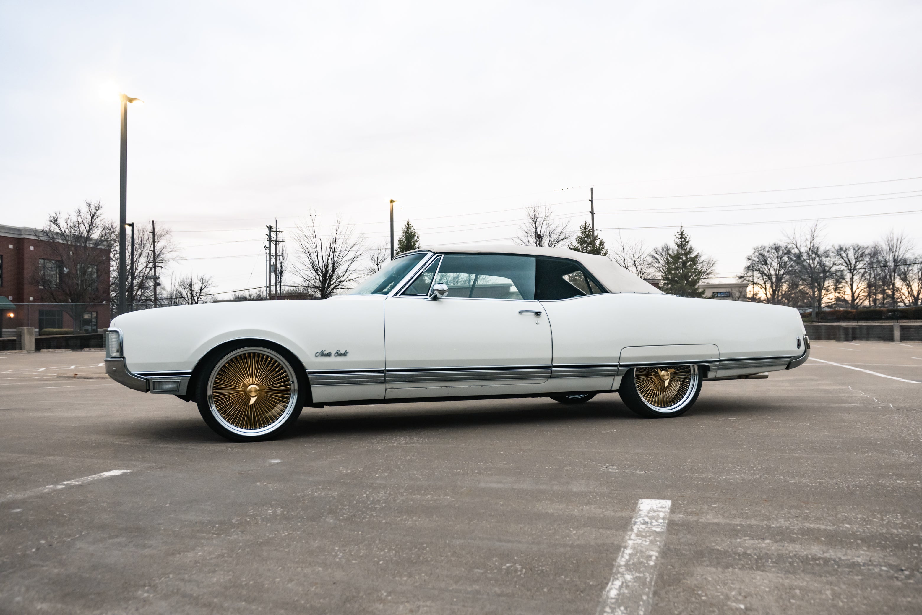 1968 Oldsmobile Ninety Eight - Photo 31