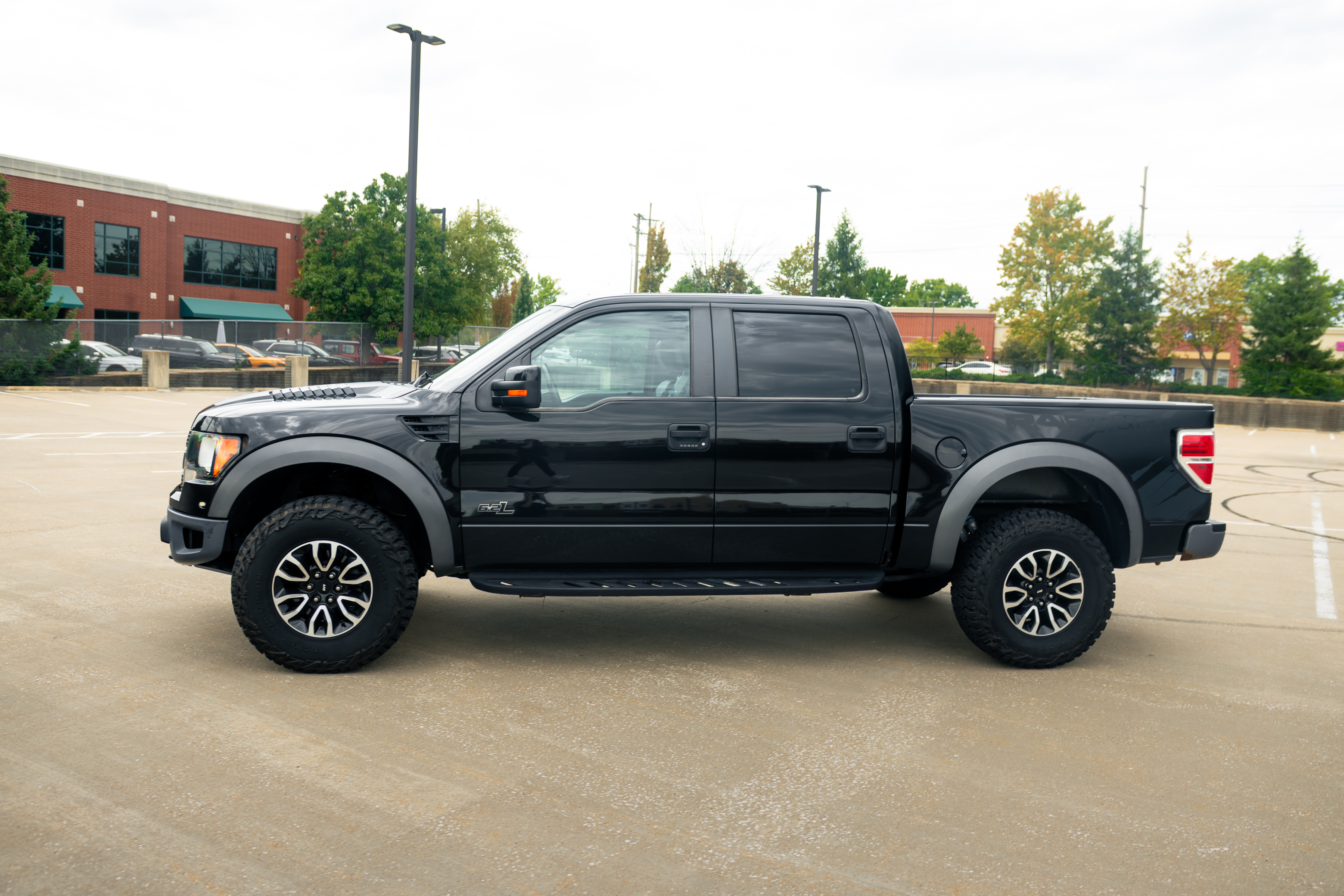 411 Horsepower. 6.2L V8. Desert Proven.