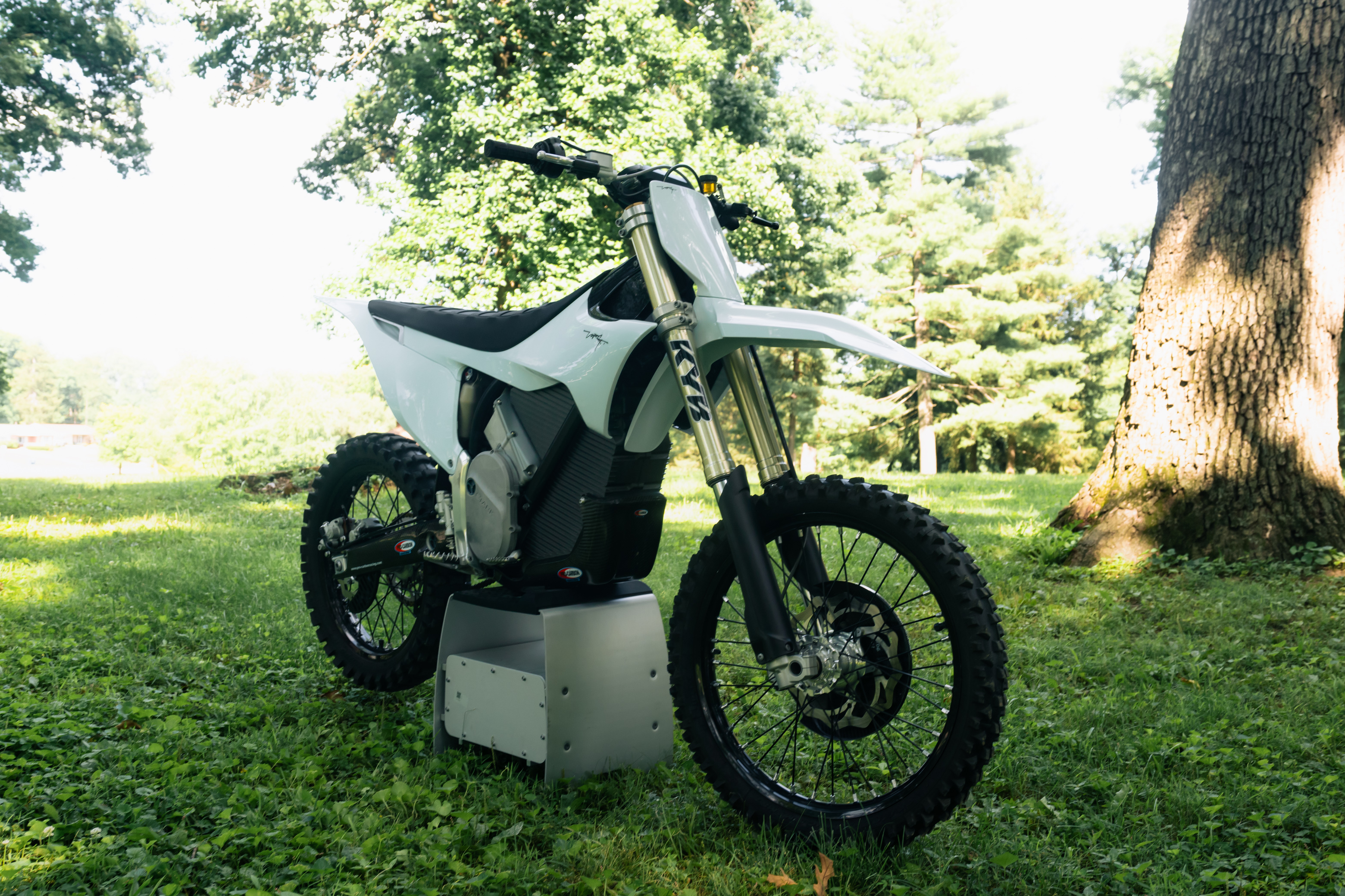 80 HORSEPOWER. ZERO EMISSIONS. NO GEARS.