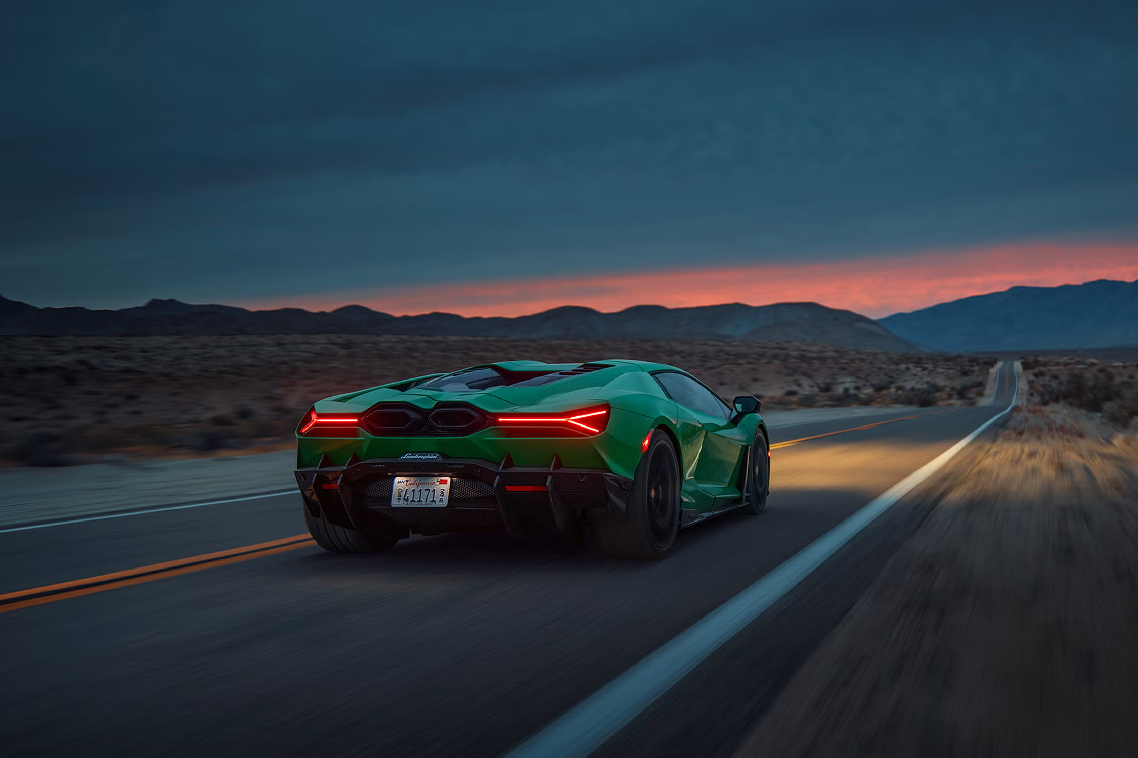 2024 Lamborghini Revuelto thumbnail 2