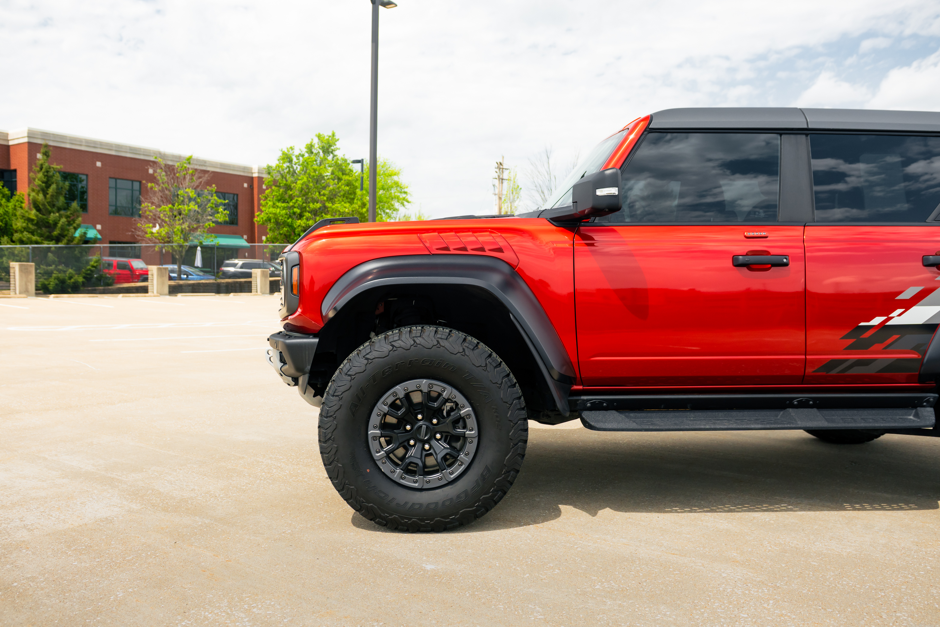 2024 Ford Bronco - Photo 6