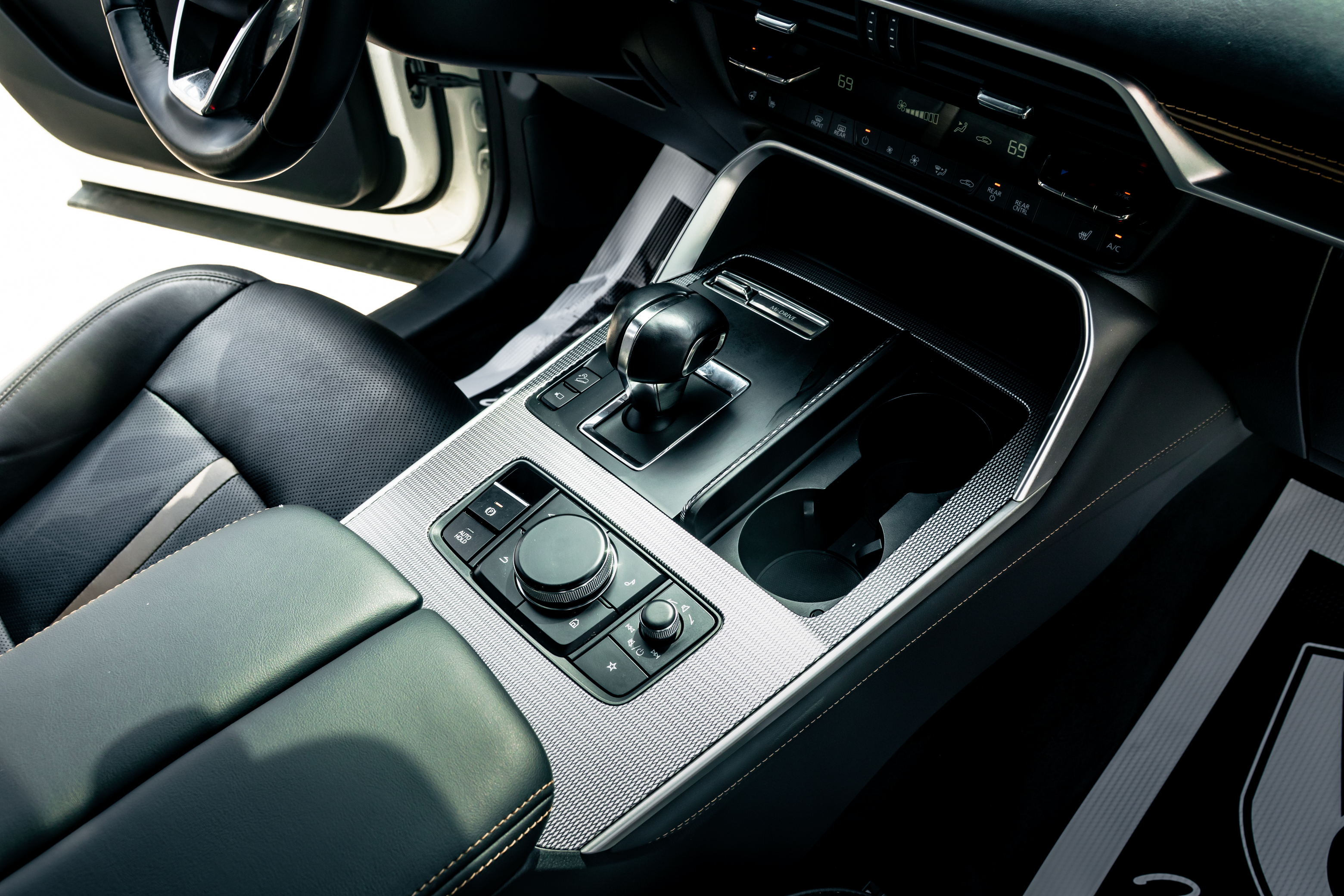 2023 Mazda  CX-90 - Photo 28