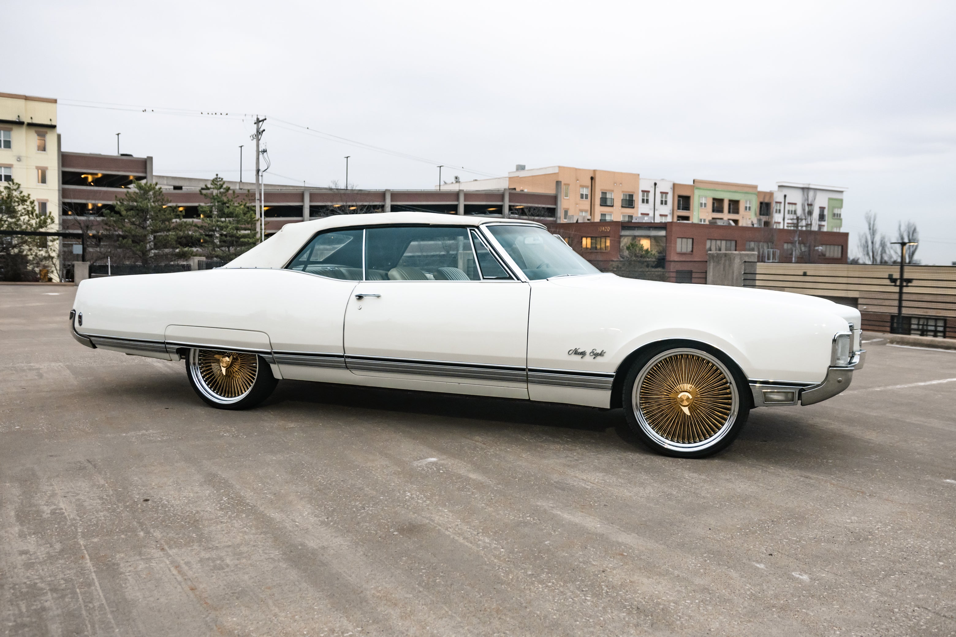 1968 Oldsmobile Ninety Eight - Photo 26