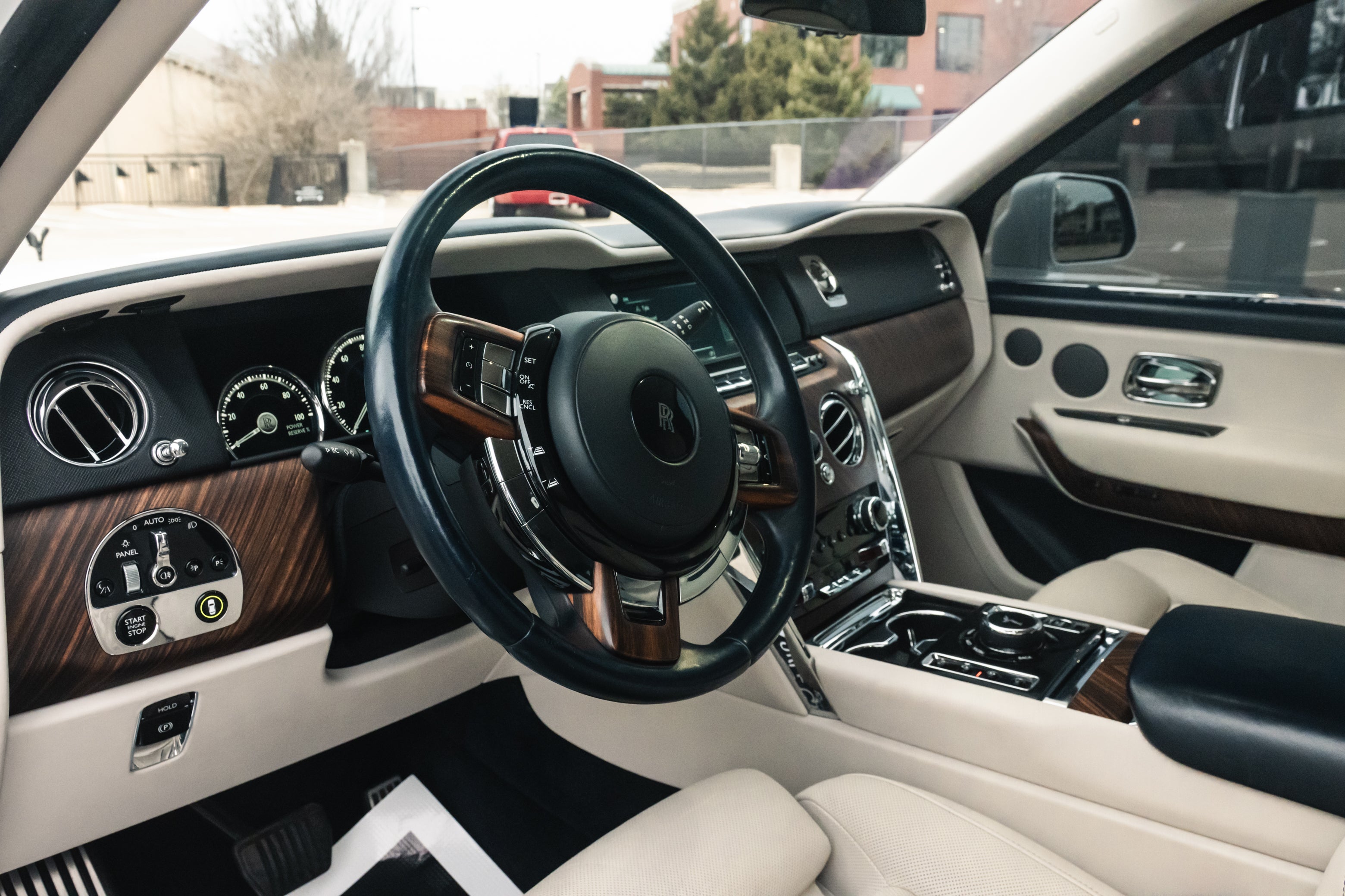 2021 Rolls-Royce Cullinan - Photo 25