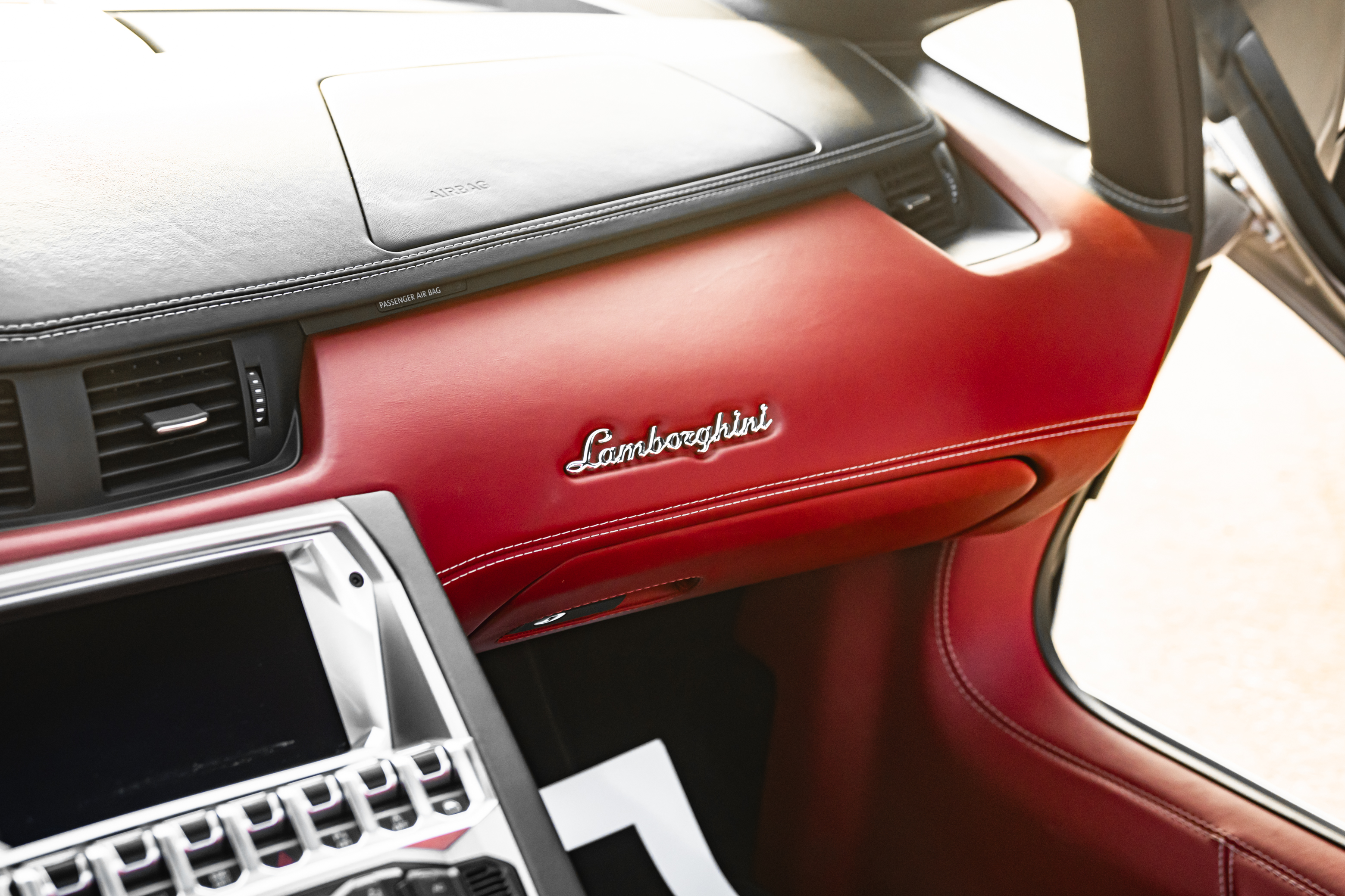 2018 Lamborghini Aventador - Photo 39