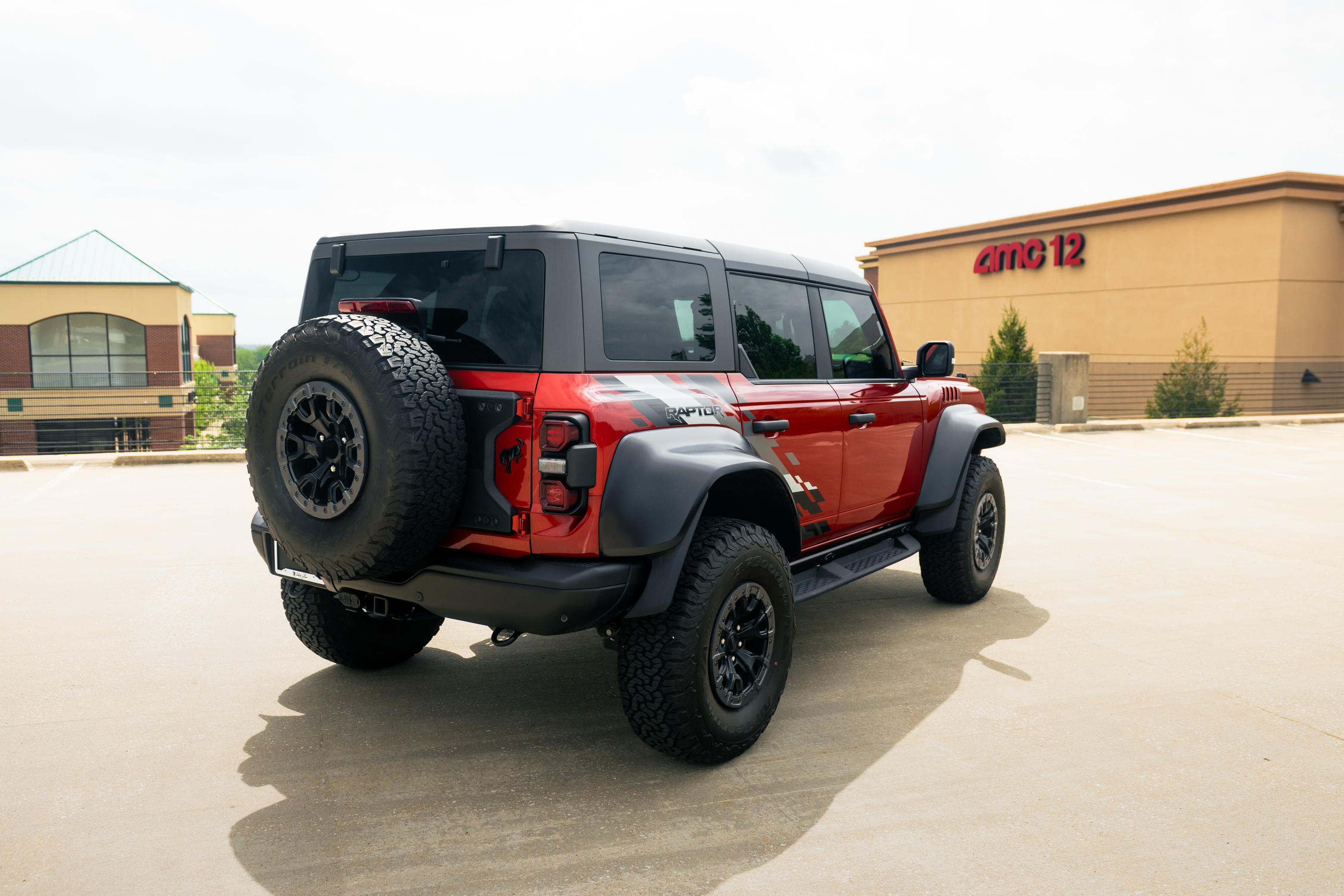 2024 Ford Bronco - Photo 12
