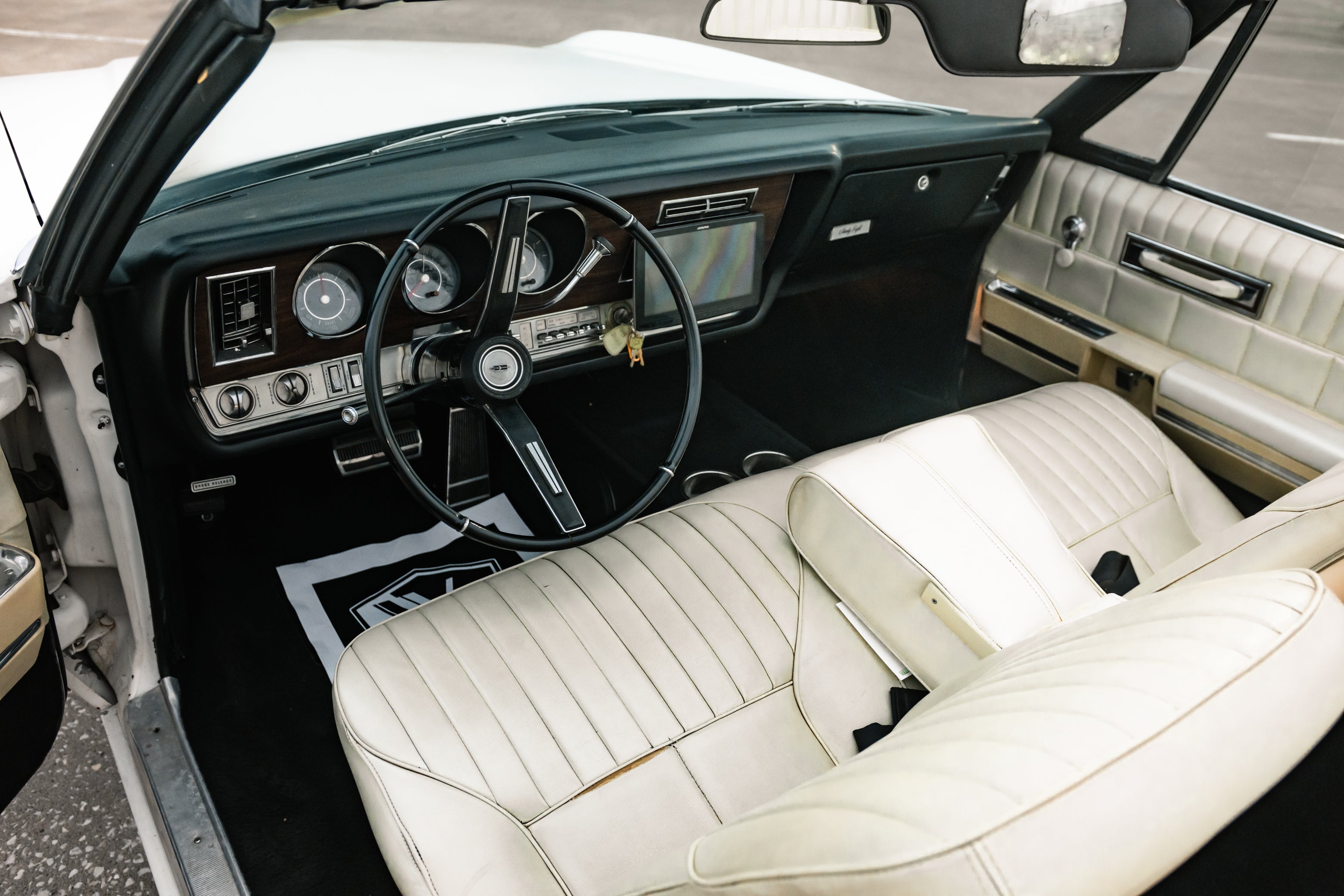1968 Oldsmobile Ninety Eight - Photo 16
