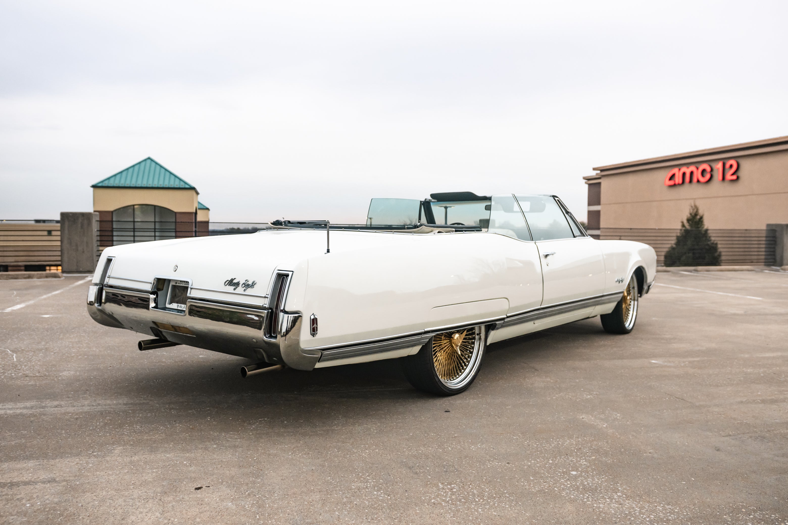 1968 Oldsmobile Ninety Eight - Photo 8
